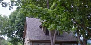 253 Queen Ave North 253 Queen Ave North Photo Gallery 1