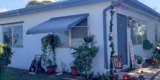 955 W 36th Street, Unit 2 955 W 36th Street, Unit 2 Photo Gallery 1