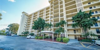 3050 N Palm Aire Dr 3050 N Palm Aire Dr Photo Gallery 1