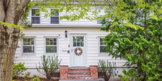 24 Locust Avenue 24 Locust Avenue Photo Gallery 1