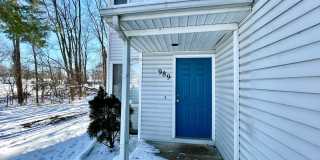 989 Glengary 989 Glengary Photo Gallery 1