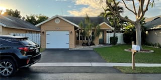 4461 NW 99th Ter 4461 NW 99th Ter Photo Gallery 1