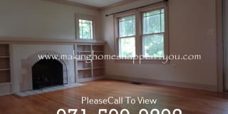 990 16th St NE 990 16th St NE Photo Gallery 1
