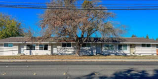 801 E Bellevue Rd 801 E Bellevue Rd Photo Gallery 1