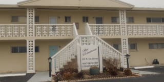 335 N Causeway Apt E21 335 N Causeway Apt E21 Photo Gallery 1
