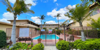 627 N Vine Ave 627 N Vine Ave Photo Gallery 1