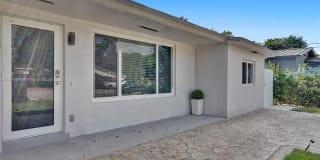 310 NE 162nd St 310 NE 162nd St Photo Gallery 1