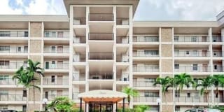 3000 N PALM AIRE DR 3000 N PALM AIRE DR Photo Gallery 1