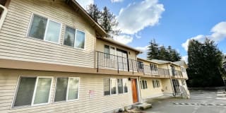 15313 15th Ave NE 15313 15th Ave NE Photo Gallery 1