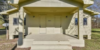 211 N Texas Ave 211 N Texas Ave Photo Gallery 1