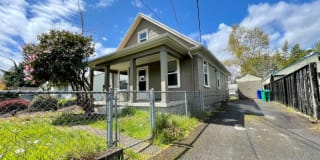 11121 SE 31st Ave 11121 SE 31st Ave Photo Gallery 1