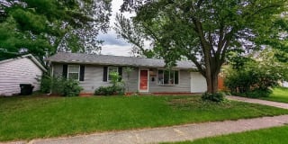 2103 E Country Squire Dr 2103 E Country Squire Dr Photo Gallery 1