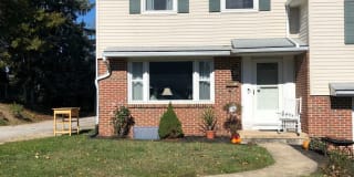 215 Meade St 215 Meade St Photo Gallery 1