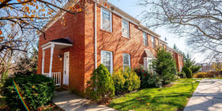 1009 DARTMOUTH GLEN WAY 1009 DARTMOUTH GLEN WAY Photo Gallery 1