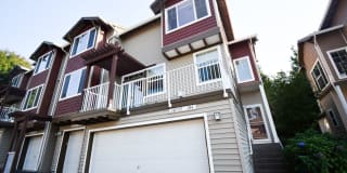 10735 SW Canterbury Lane #104 10735 SW Canterbury Lane #104 Photo Gallery 1