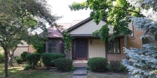 300 MEADOW BRIDGE Drive 300 MEADOW BRIDGE Drive Photo Gallery 1