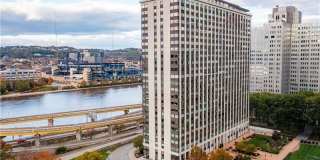 320 Fort Duquesne Blvd 320 Fort Duquesne Blvd Photo Gallery 1
