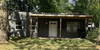 1645 E Ave 1645 E Ave Photo Gallery 1