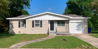 304 Oak Street 304 Oak Street Photo Gallery 1