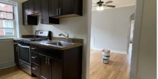 5117 West Montrose Avenue 5117 West Montrose Avenue Photo Gallery 1