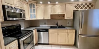 415 Lakeview Dr 415 Lakeview Dr Photo Gallery 1