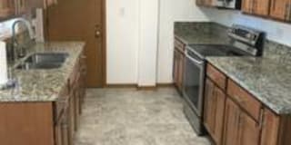528 Devon Ave 528 Devon Ave Photo Gallery 1