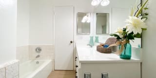 142 S Wetherly Dr 142 S Wetherly Dr Photo Gallery 1