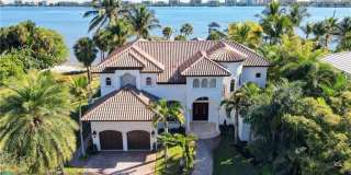 1320 S Lakeside Dr 1320 S Lakeside Dr Photo Gallery 1