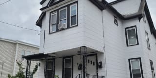 17 Stearns Street - B 17 Stearns Street - B Photo Gallery 1