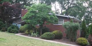 180 MARION DRIVE 180 MARION DRIVE Photo Gallery 1
