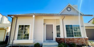 5354 Meadow Wood Ln 5354 Meadow Wood Ln Photo Gallery 1