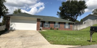 130 Louise Dr 130 Louise Dr Photo Gallery 1