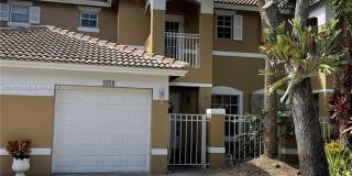 2929 NW 99th Ter 2929 NW 99th Ter Photo Gallery 1