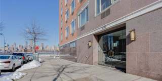 30-85 Vernon Boulevard 30-85 Vernon Boulevard Photo Gallery 1