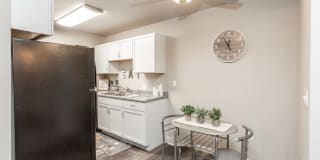 Completely Renovated from head to toe 1 and 2 bedroom apartment homes! Completely Renovated from head to toe 1 and 2 bedroom apartment homes! Photo Gallery 1