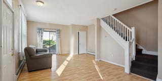 200 E ELM STREET 200 E ELM STREET Photo Gallery 1