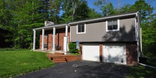 320 Blackstone Ave 320 Blackstone Ave Photo Gallery 1