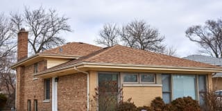 3830 W Touhy Ave 3830 W Touhy Ave Photo Gallery 1