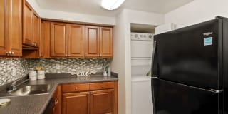 Lighthouse at Twin Lakes Apartments Lighthouse at Twin Lakes Apartments Photo Gallery 1