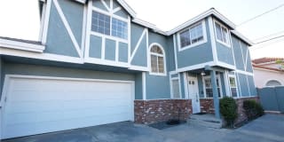 2219 Gates Avenue 2219 Gates Avenue Photo Gallery 1