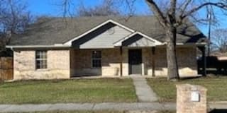 221 East Brockett Street 221 East Brockett Street Photo Gallery 1