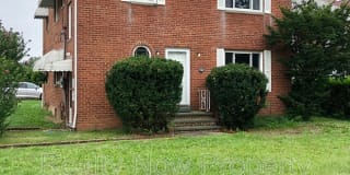 24750 Lake Shore Blvd 24750 Lake Shore Blvd Photo Gallery 1