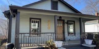 228 Mayson Ave. NE 228 Mayson Ave. NE Photo Gallery 1