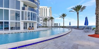 17201 Collins Ave+Den 17201 Collins Ave+Den Photo Gallery 1