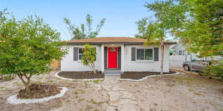 4934 10TH AVENUE S 4934 10TH AVENUE S Photo Gallery 1