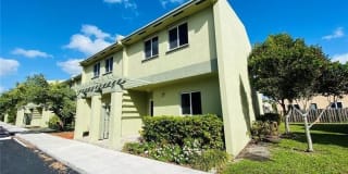 20437 NW 15th Ave 20437 NW 15th Ave Photo Gallery 1