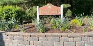 12 Foxwood Dr 12 Foxwood Dr Photo Gallery 1