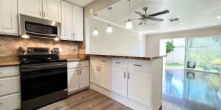 1322 Poplar Ave 1322 Poplar Ave Photo Gallery 1