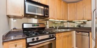 6102 North Sheridan Road 6102 North Sheridan Road Photo Gallery 1