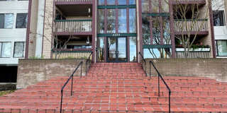 2211 Latham #214 2211 Latham #214 Photo Gallery 1